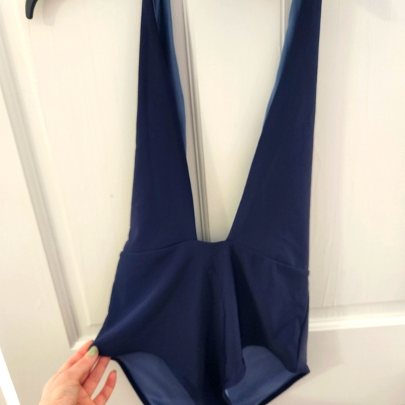 ☆NEW - AERIE, Size Small, One Piece Bathing Suit - Low Cut - Deep V Halter - Picture 4 of 6